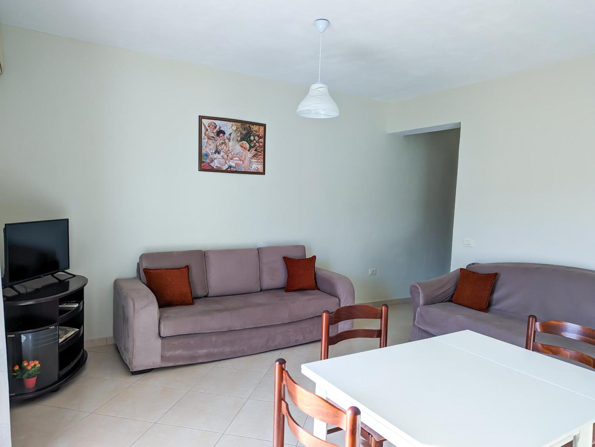 Sarah'S Apartments - 5 Min Walk To Beaches & Boulevard - Big Balcony! Sarandë 外观 照片