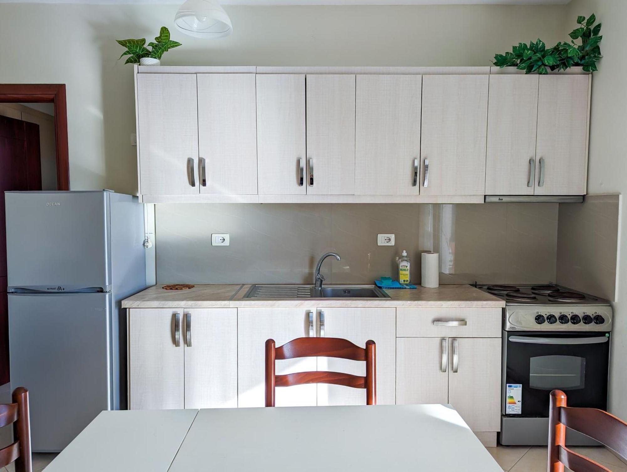 Sarah'S Apartments - 5 Min Walk To Beaches & Boulevard - Big Balcony! Sarandë 外观 照片