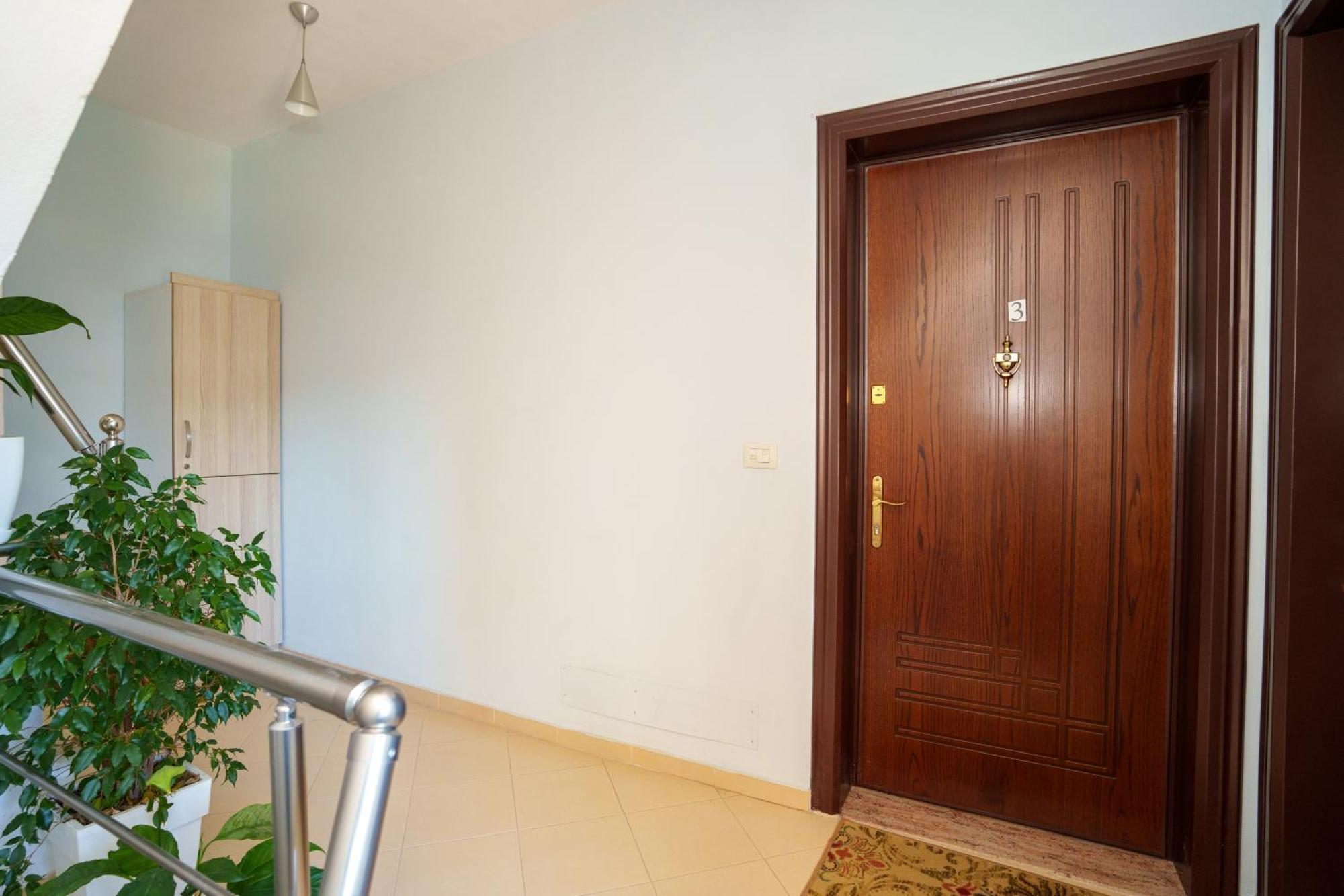 Sarah'S Apartments - 5 Min Walk To Beaches & Boulevard - Big Balcony! Sarandë 外观 照片